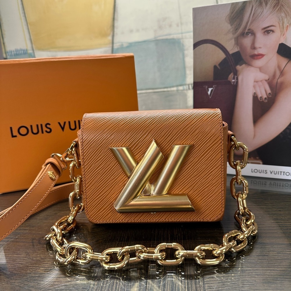 Louis Vuitton Tan Crossbody Bag with Timeless Elegance